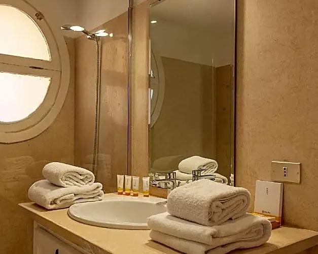 Vesta Hotel 4*